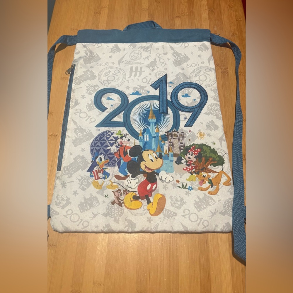 Disney 2019 drawstring backpack